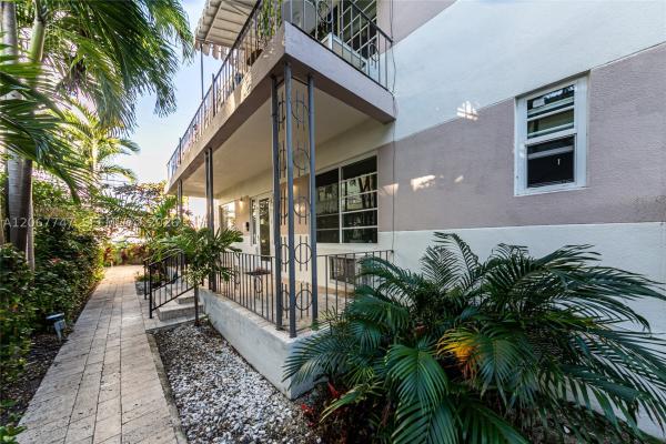 1431 Lincoln Ter #1, Miami Beach, Florida 33139, image 3