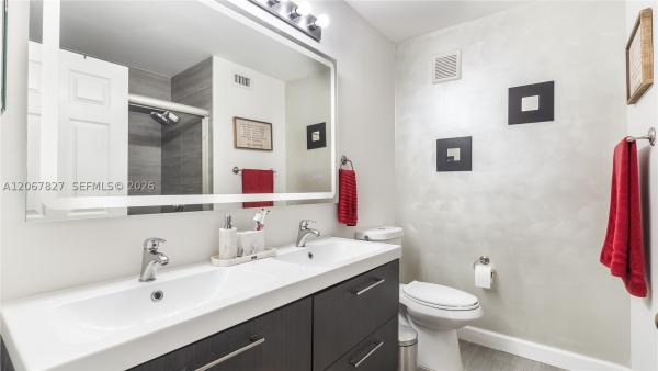 Courtyard At The Grove, 3889 Tree Top Dr, Weston, Florida 33332, image 2