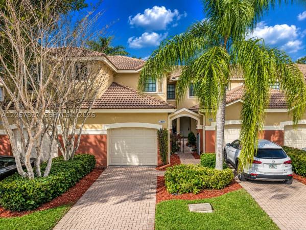 Courtyard At The Grove, 3889 Tree Top Dr, Weston, Florida 33332, image 1