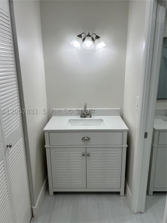 Hi-Greens Of Inverrary, 5900 NW 44th St #405, Lauderhill, Florida 33319, image 1