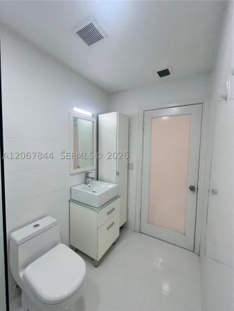 The Waterclub, 3917 N Meridian Ave #102, Miami Beach, Florida 33140, image 3