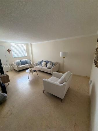 Michigan West, 910 Michigan Ave #405, Miami Beach, Florida 33139, image 3