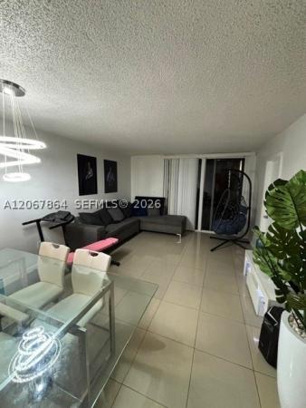 Samari Lake East, 10000 NW 80th Ct #2337, Hialeah Gardens, Florida 33016, image 3