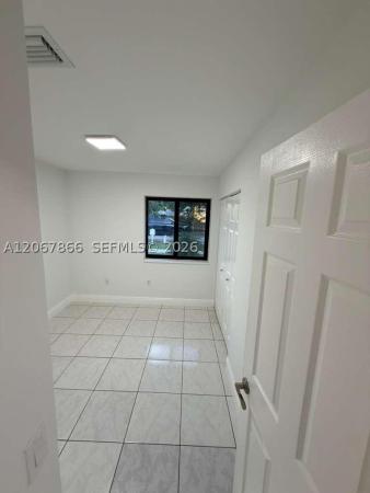 20314 SW 124th Pl, Unincorporated Dade County, Florida 33177, image 2