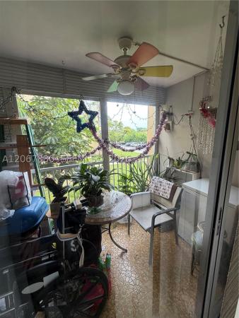 952 NE 199th St #2N, Unincorporated Dade County, Florida 33179, image 2