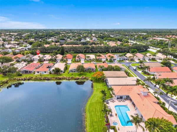 Grove Isle, 10471 S Utopia Cir S, Boynton Beach, Florida 33437, image 2