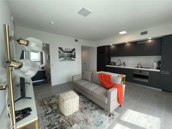 YotelPad Miami, 227 NE 2nd St #1606, Miami, Florida 33132, image 3