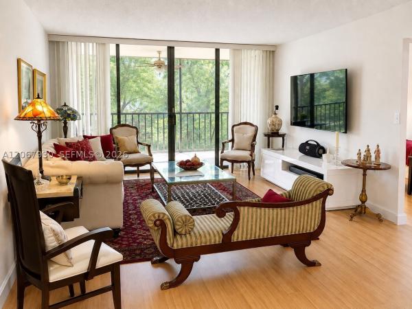Casper House, 9735 NW 52nd St #305, Doral, Florida 33178, image 3