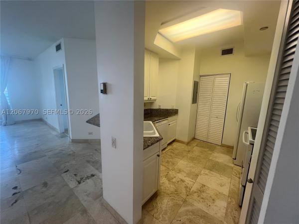 One Tequesta Point, 888 Brickell Key Dr #806, Miami, Florida 33131, image 3