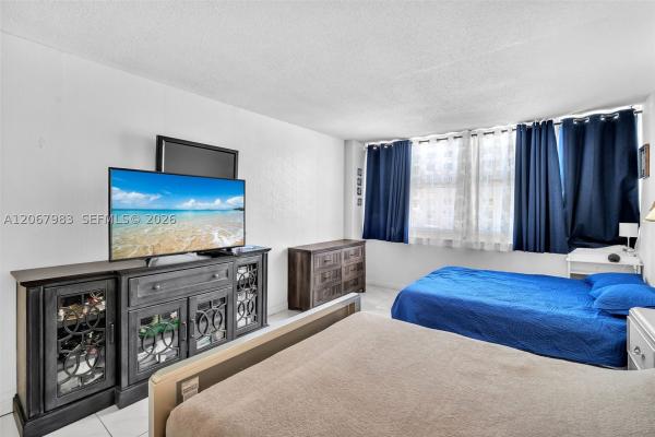 Parker Plaza Estates, 2030 S Ocean Dr #212, Hallandale Beach, Florida 33009, image 3