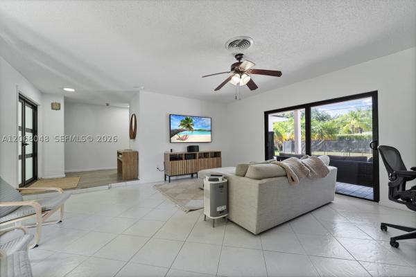 Coral Reef Estates, 8620 SW 159th St, Palmetto Bay, Florida 33157, image 3