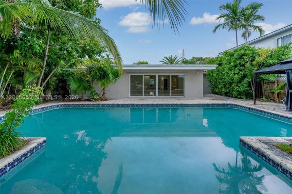 Biscayne Point, 1710 Cleveland Rd, Miami Beach, Florida 33141, image 3