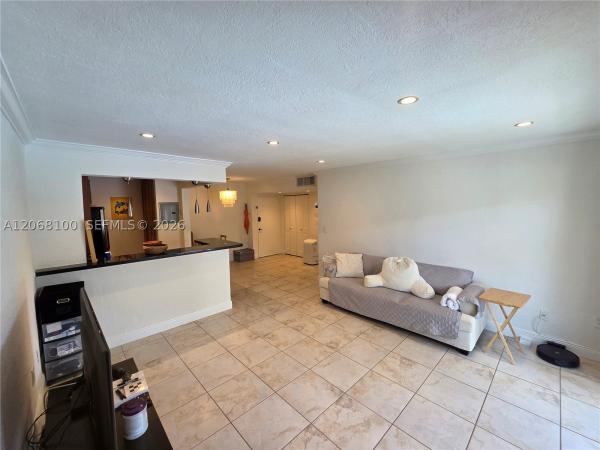 7401 SW 82nd St #201S, Unincorporated Dade County, Florida 33143, image 2