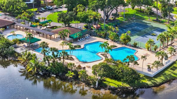 11352 SW 69th Ter, Unincorporated Dade County, Florida 33173, image 1