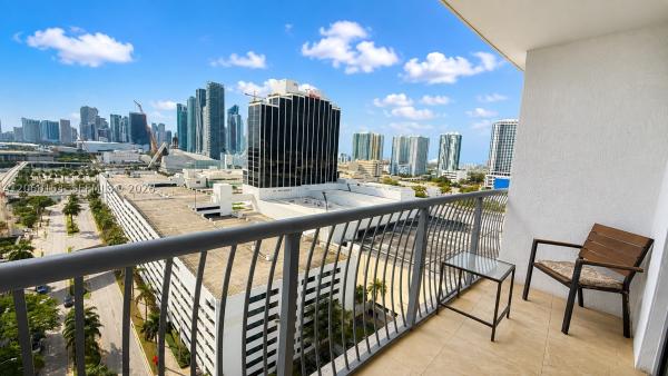 Opera Tower, 1750 N Bayshore Dr #1908, Miami, Florida 33132, image 2