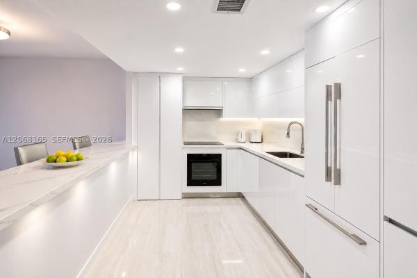 Oceanview A, 19390 Collins Ave #1210, Sunny Isles Beach, Florida 33160, image 3