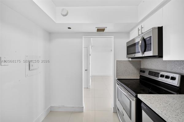 Waterview 1, 20505 E Country Club Dr #2132, Aventura, Florida 33180, image 3
