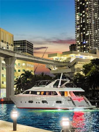 Brickell On The River North Tower, 31 SE 5th St #902, Miami, Florida 33131, image 1