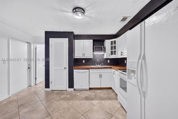 Summertime Isles, 9452 SW 52nd Ct, Cooper City, Florida 33328, image 3