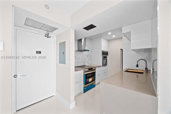 Coronado Tower 3, 20379 W Country Club Dr #1938, Aventura, Florida 33180, image 3