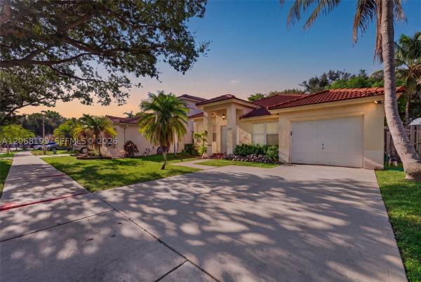 Poinciana Parc, 13976 S Cypress Cove Cir, Davie, Florida 33325, image 2