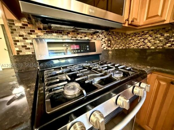 Gulfstream Estates, 1124 NE 7th St, Hallandale Beach, Florida 33009, image 2