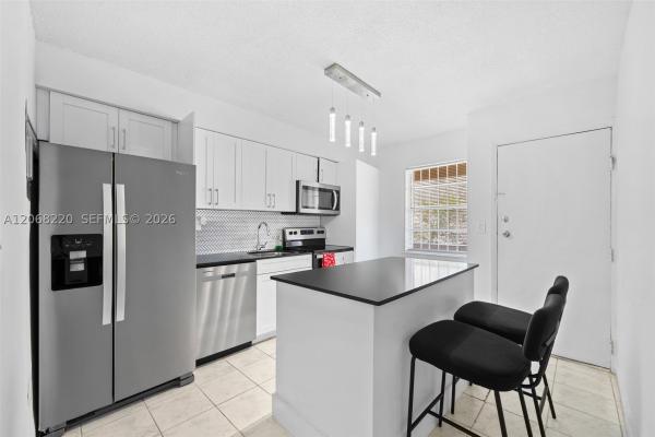 Fifth Avenue, 515 SW 3rd St #6, Miami, Florida 33130, image 1