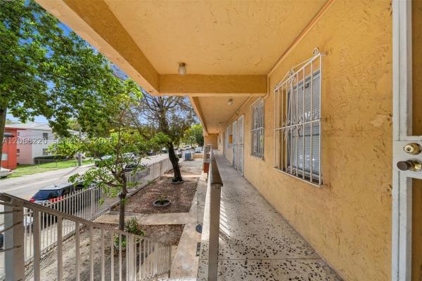 Fifth Avenue, 515 SW 3rd St #6, Miami, Florida 33130, image 3