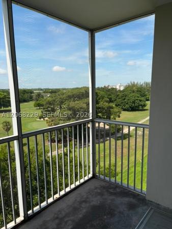 Palm-Aire Country Club 1, 3050 N Palm Aire Dr #707, Pompano Beach, Florida 33069, image 2