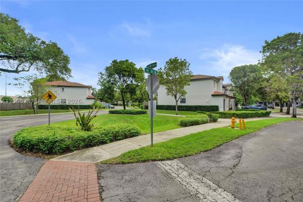 11969 SW 81st St, Unincorporated Dade County, Florida 33183, image 1