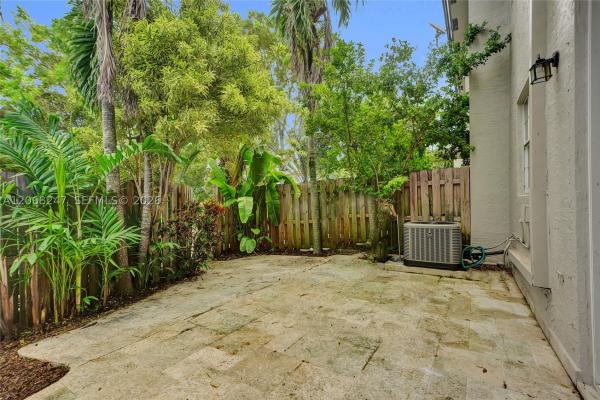11969 SW 81st St, Unincorporated Dade County, Florida 33183, image 1