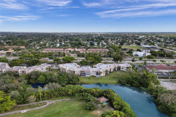 Concord Village, 6301 N University Dr #302, Tamarac, Florida 33321, image 3