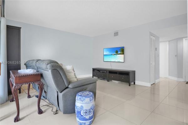 13946 SW 91st Ter, Unincorporated Dade County, Florida 33186, image 2