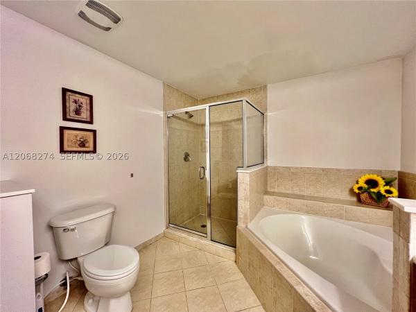 8390 SW 72nd Ave #521, Unincorporated Dade County, Florida 33143, image 2