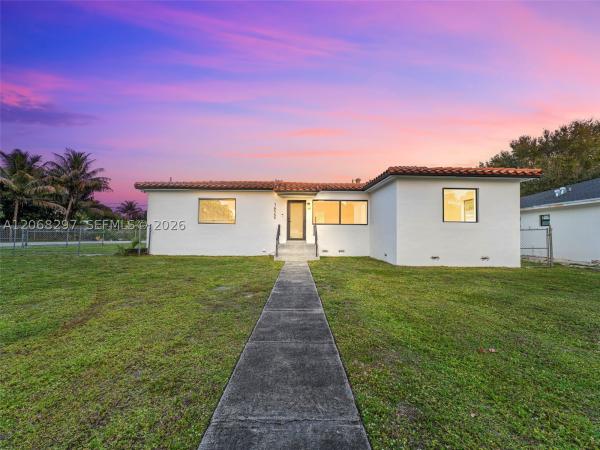 14545 Garden Dr, Unincorporated Dade County, Florida 33168, image 2