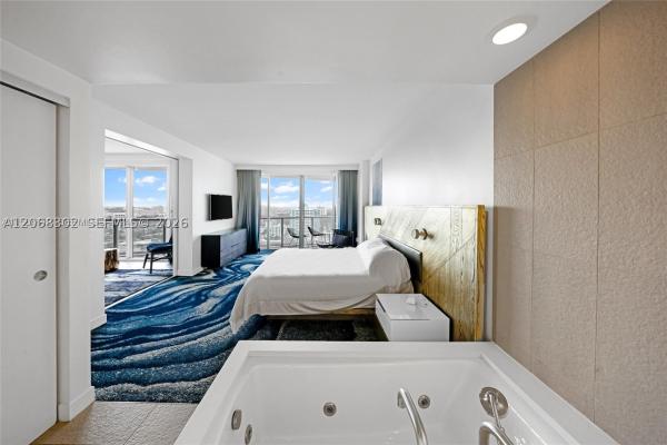 W Residences Fort Lauderdale, 3101 Bayshore Dr #1808, Fort Lauderdale, Florida 33304, image 3