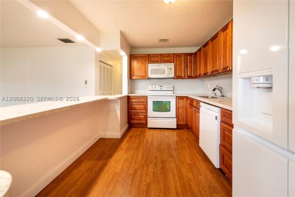 Lauderdale West, 8555 NW 10th St #B106, Plantation, Florida 33322, image 3
