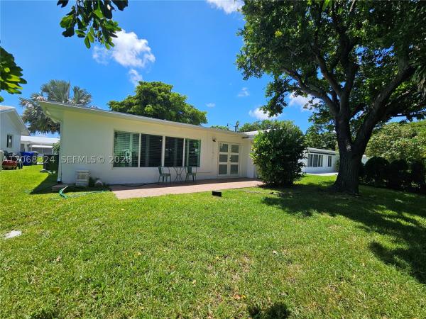 Leisureville, 2661 NW 4th Ave, Pompano Beach, Florida 33064, image 2