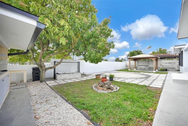 Palm Springs, 756 W 53rd St, Hialeah, Florida 33012, image 2