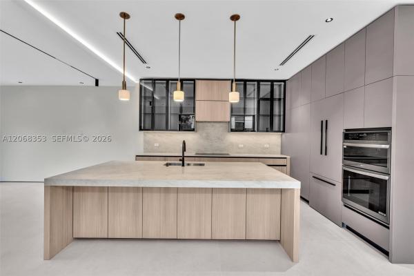Grapeland, 2220 SW 14th St, Miami, Florida 33145, image 2
