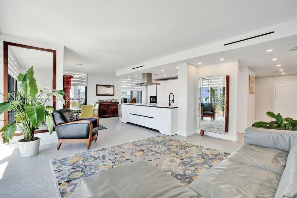 Brickell Key One, 520 Brickell Key Dr #A1015, Miami, Florida 33131, image 3