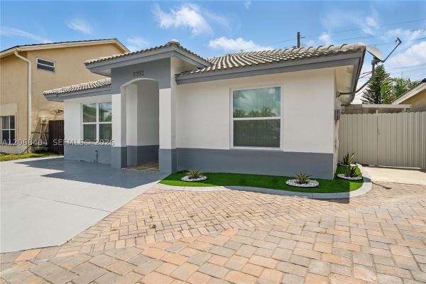 5202 NW 187th St, Miami Gardens, Florida 33055, image 2