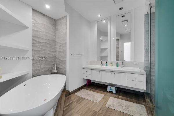 Asia, 900 Brickell Key Blvd #2904, Miami, Florida 33131, image 2