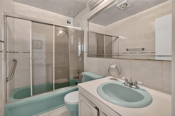 Eastern Shores Palo Alto, 3922 NE 166th St #S303, North Miami Beach, Florida 33160, image 1