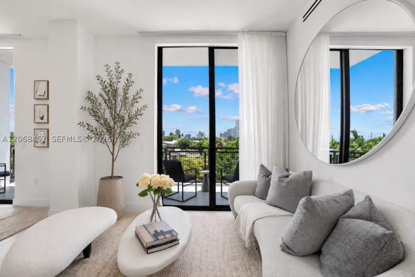 Ten30 South Beach, 1030 15th St #PH-3, Miami Beach, Florida 33139, image 3