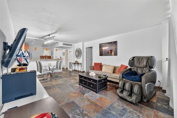 Bravura, 3301 N Country Club Dr #110, Aventura, Florida 33180, image 3