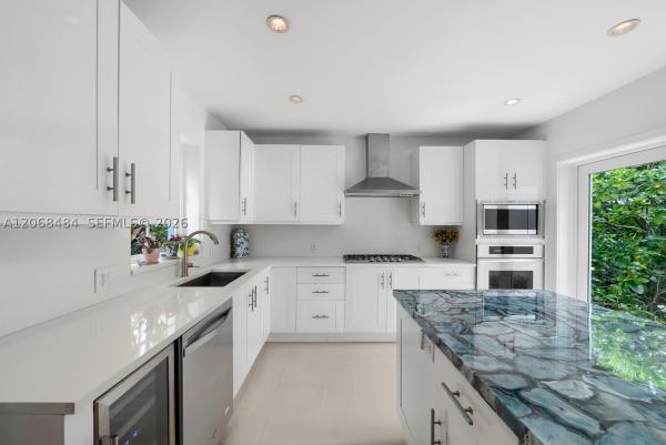 Di Lido Island, 109 E Dilido Dr, Miami Beach, Florida 33139, image 2