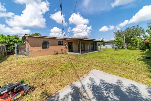 4361 SW 97th Ct, Unincorporated Dade County, Florida 33165, image 2