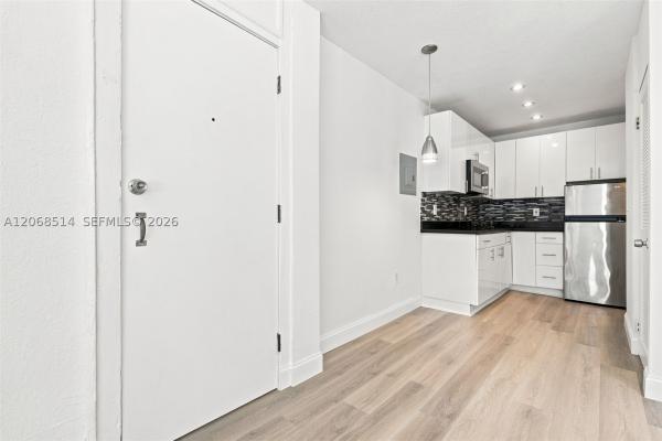 Menores, 119 Menores Ave #2, Coral Gables, Florida 33134, image 1