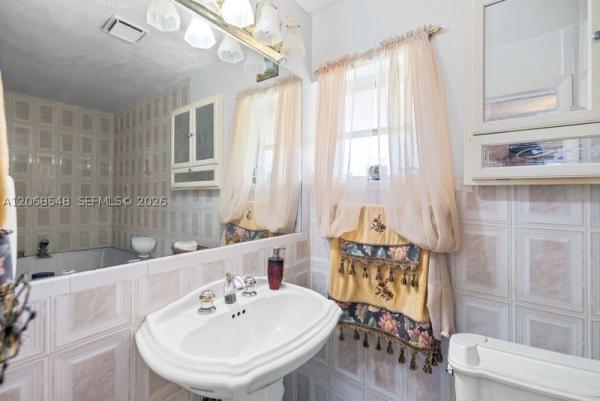Rainbow Lakes, 2160 NW 91st Ter, Pembroke Pines, Florida 33024, image 2
